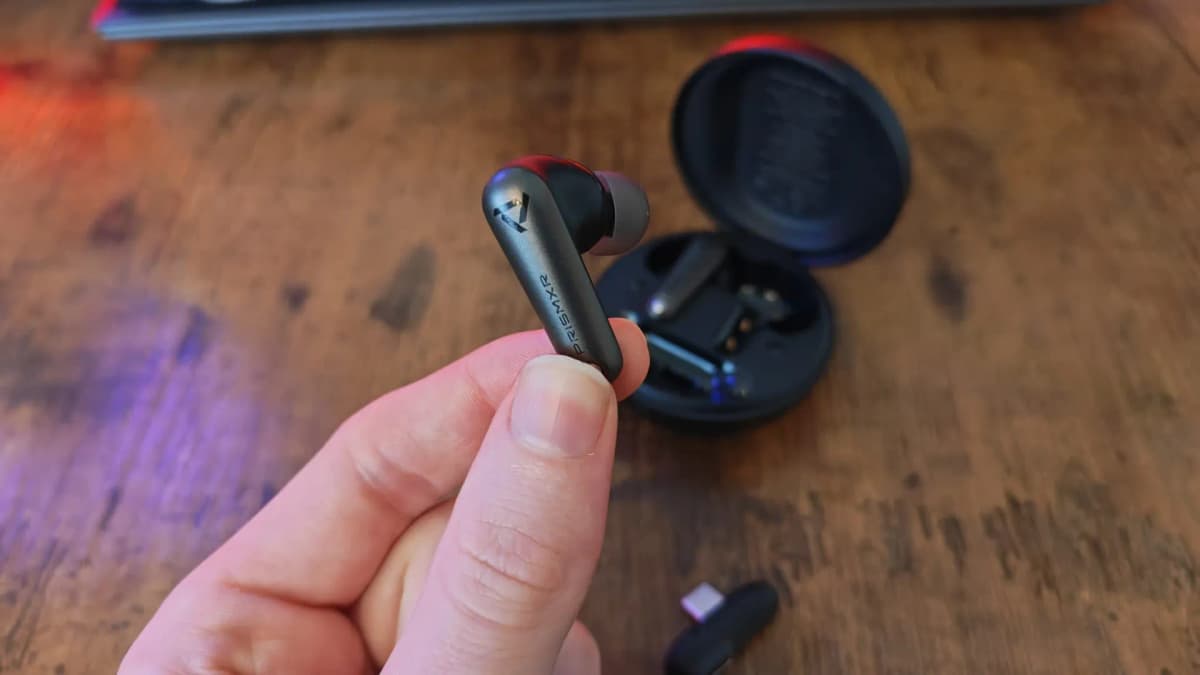 Test PrismXR Vega T1 : les écouteurs à dongle USB-C qui sauvent enfin l’audio de la Meta Quest 3