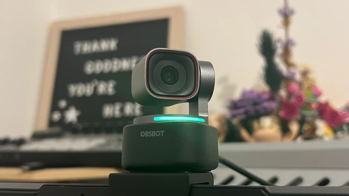Test Obsbot Tiny 3 : mini webcam 4K bluffante, mais ses gadgets IA valent‑ils vraiment 349 $ ?