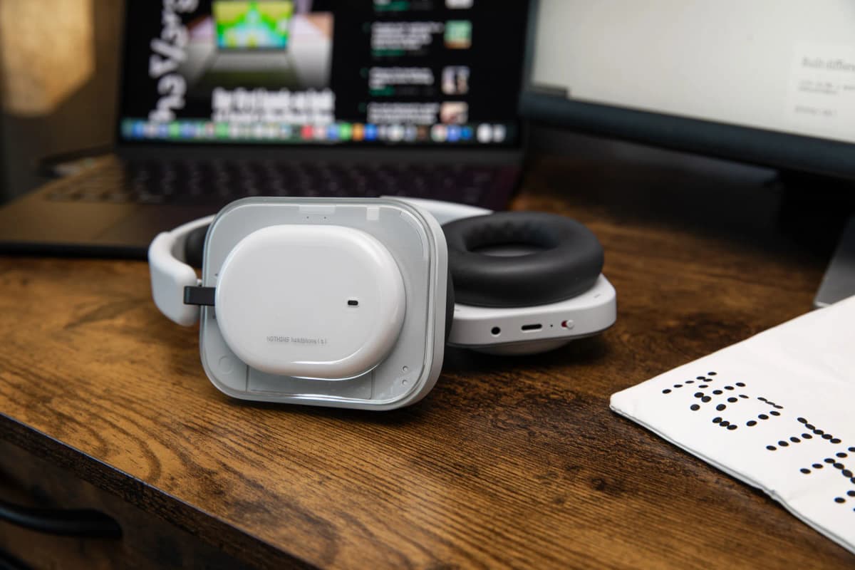 Test Nothing Headphone A : autonomie monstrueuse, son réglable aux petits oignons, mais des micros